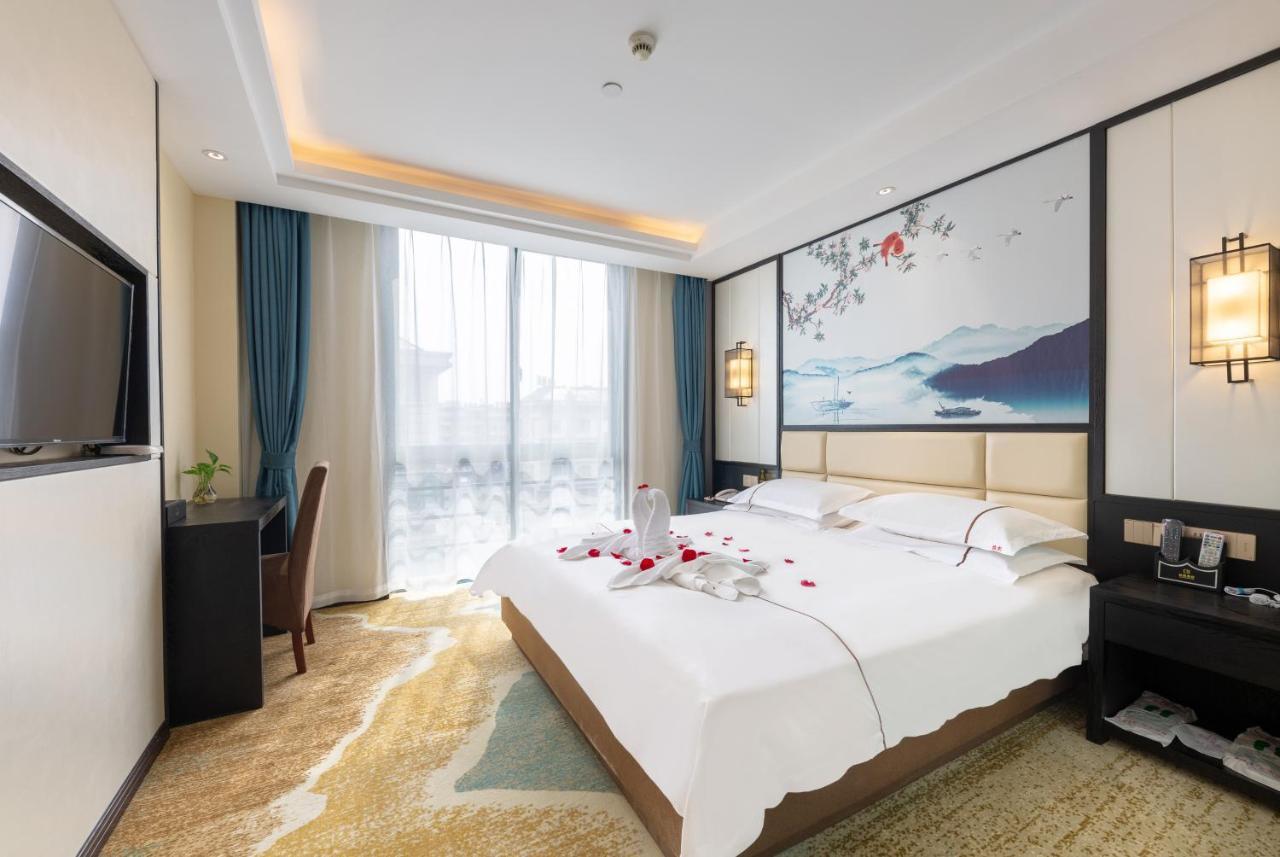Yiwu Luckbear Hotel Exterior foto